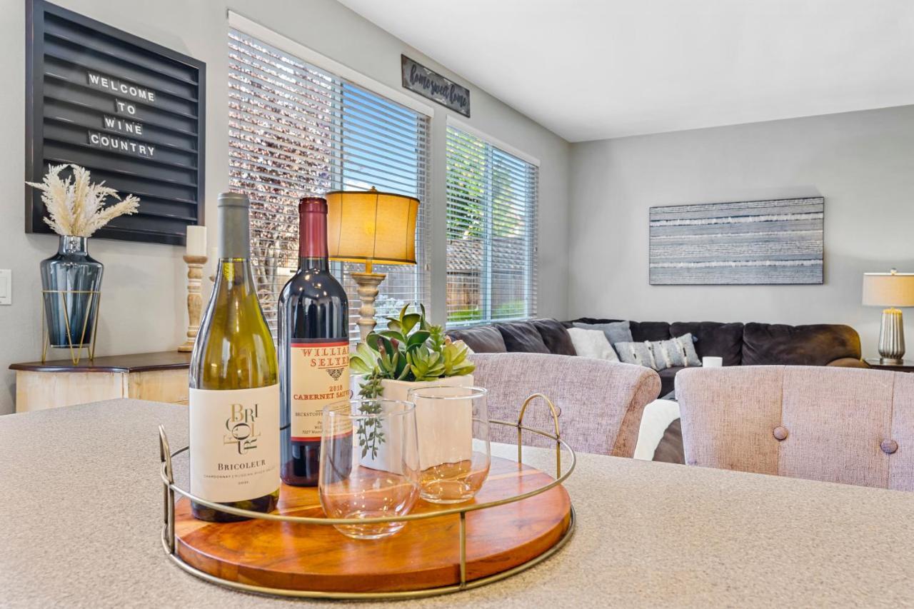 Brand New Listing - Windsor “Winetopia” Getaway מראה חיצוני תמונה