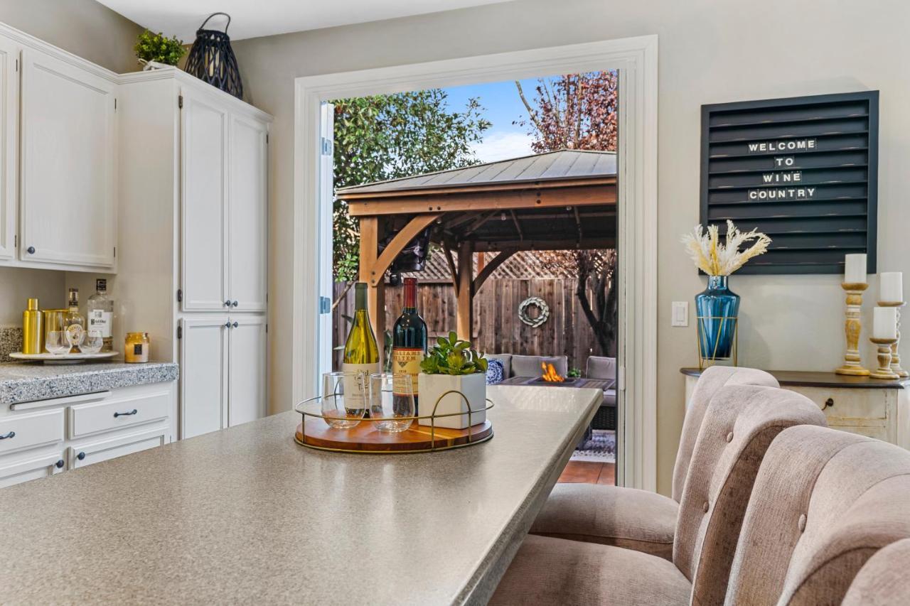 Brand New Listing - Windsor “Winetopia” Getaway מראה חיצוני תמונה