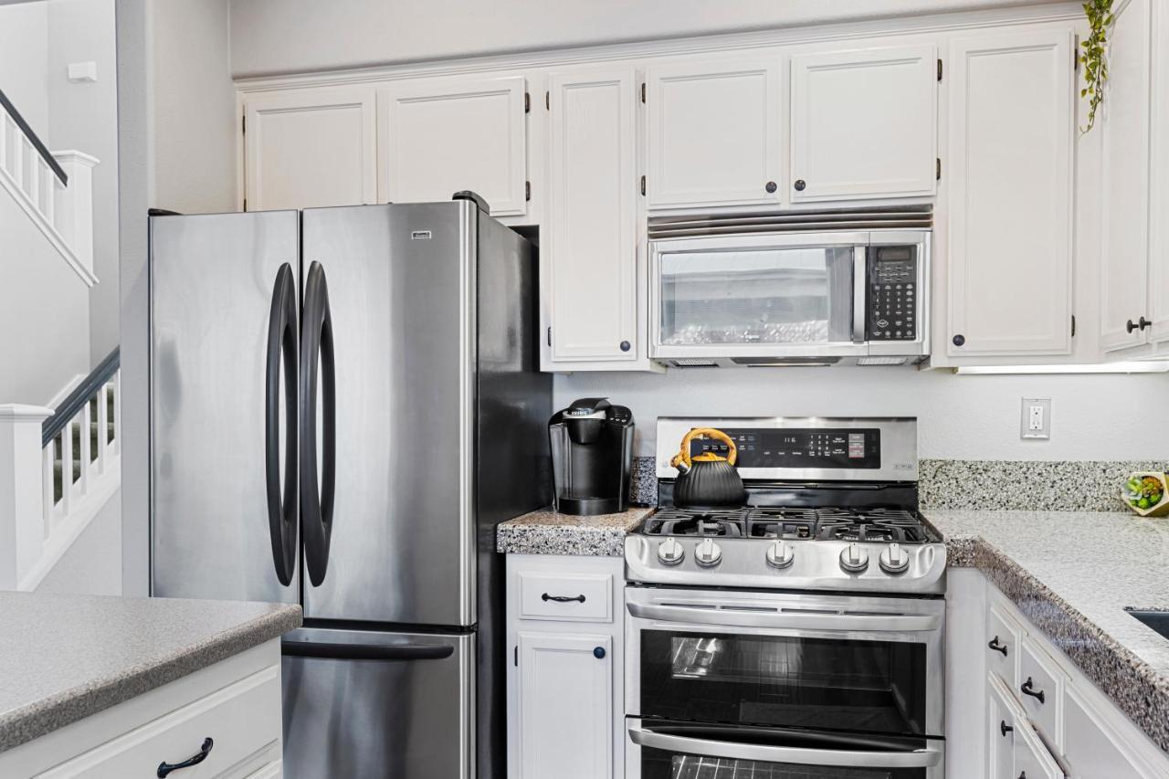 Brand New Listing - Windsor “Winetopia” Getaway מראה חיצוני תמונה