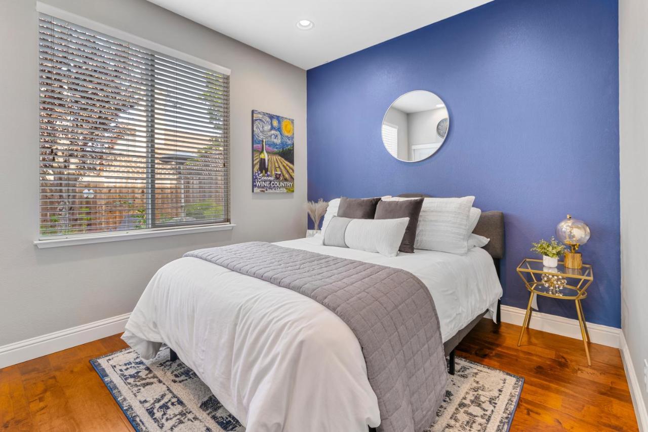 Brand New Listing - Windsor “Winetopia” Getaway מראה חיצוני תמונה