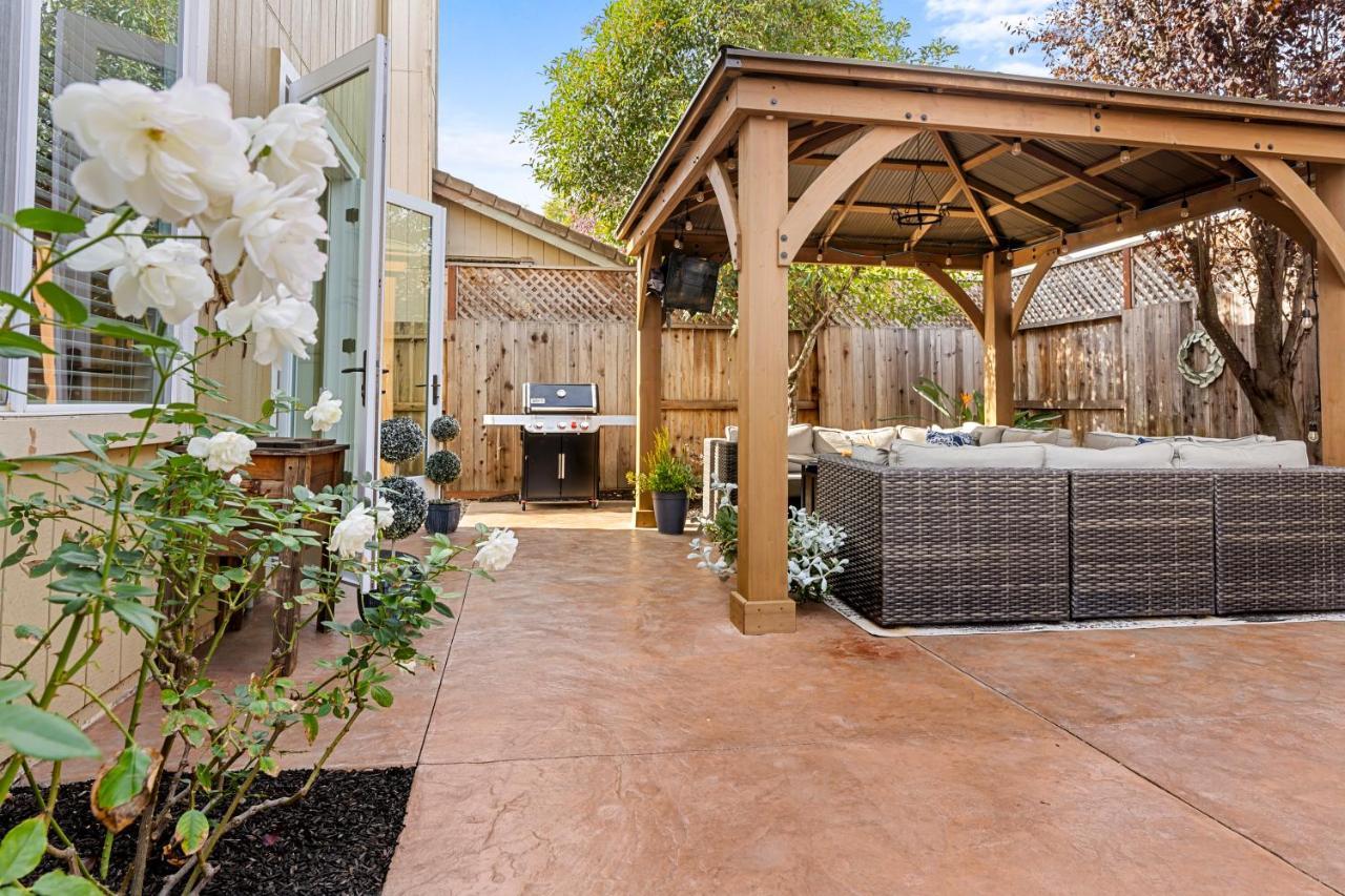 Brand New Listing - Windsor “Winetopia” Getaway מראה חיצוני תמונה